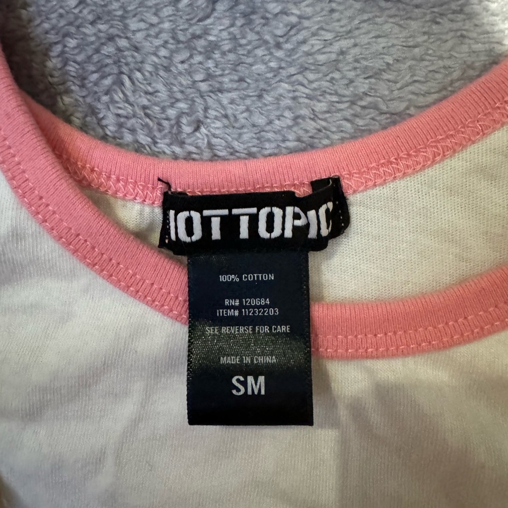 Hot Topic Size Small Crop Top - Picture 2 of 4
